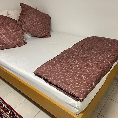 Comfortable Apartment In Commercial Centre Unterhaching Exteriör bild