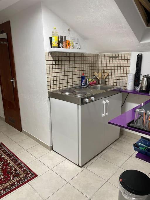 Comfortable Apartment In Commercial Centre Unterhaching Exteriör bild